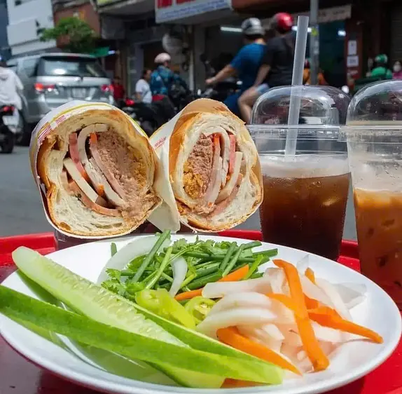 バインミー マダムウィン (バインミーバーフイン)