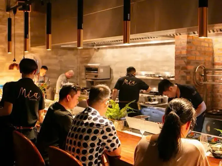 ミア ダイニング