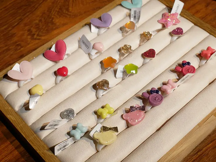 2区にNew Openのアクセサリーショップ