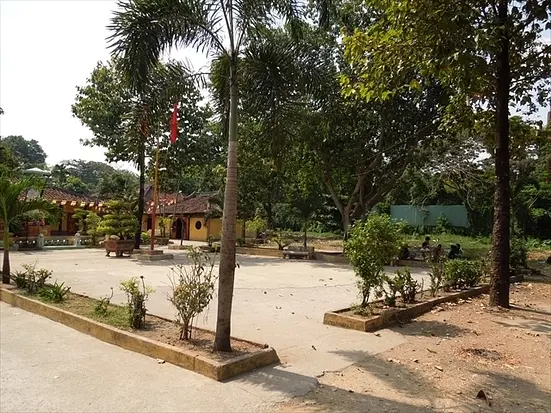 ヤックヴィエン寺