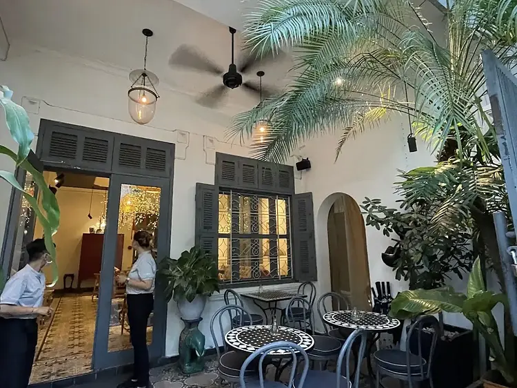 ノワール ダイニング イン ザ ダーク サイゴン