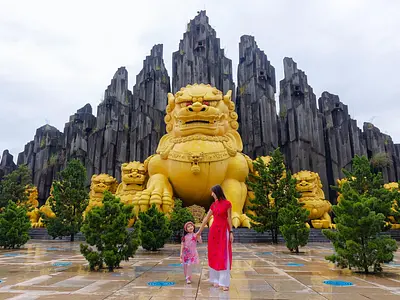  11月21日金曜限定！アオザイ撮影ツアー in スイティエン公園（メトロチケット・写真撮影・スイティエン入場料込み）でこの価格！