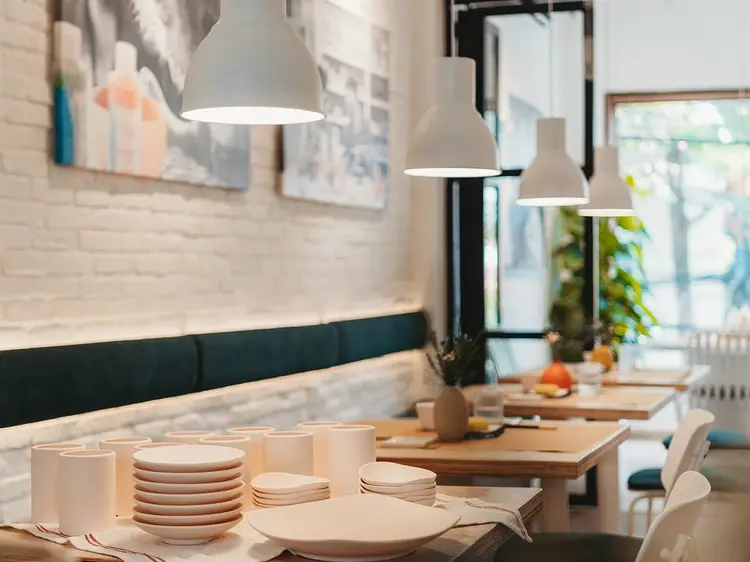 ポタリーペインティングカフェ