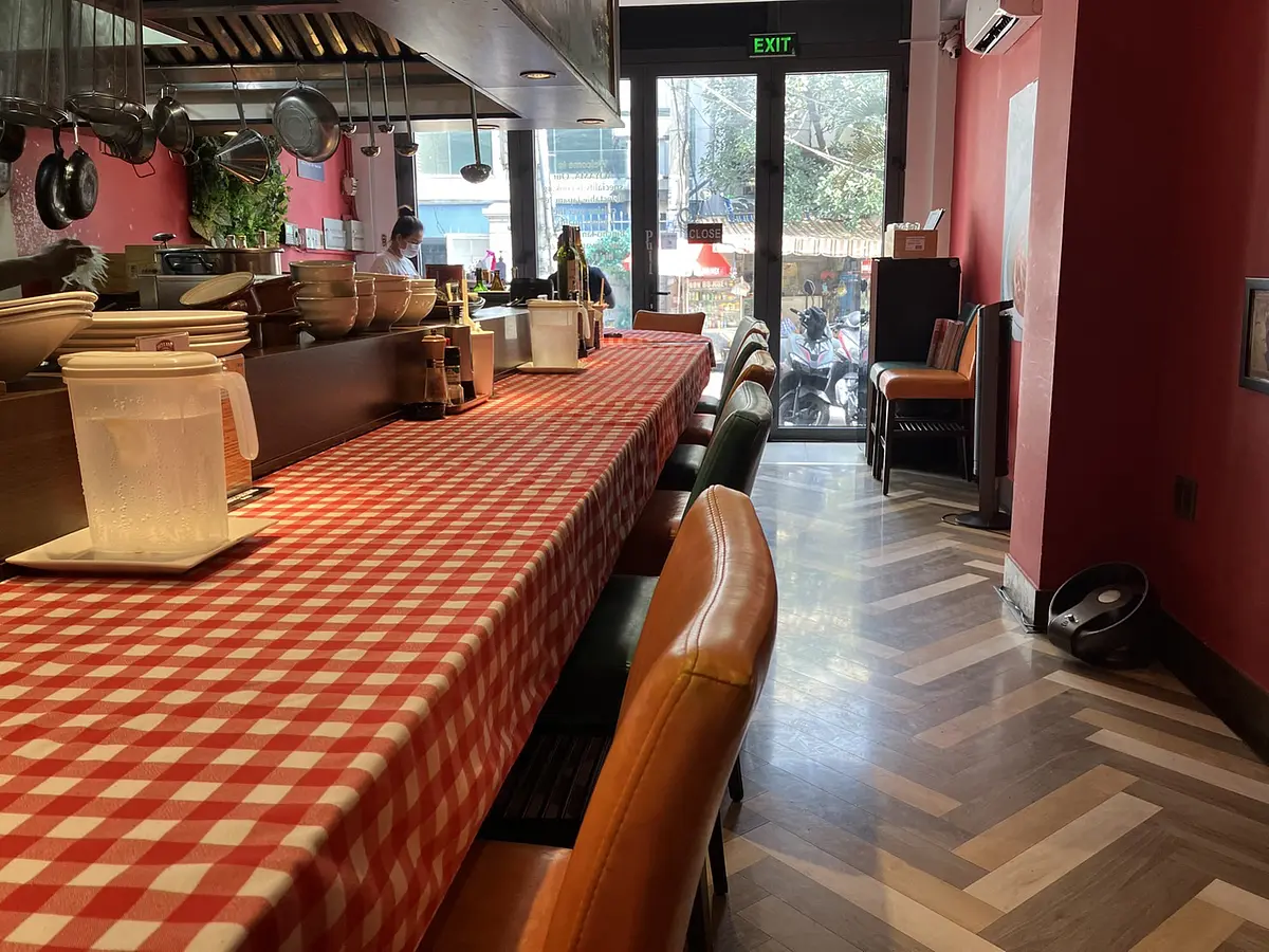 　お得なランチが楽しめるホーチミンのお店２つ