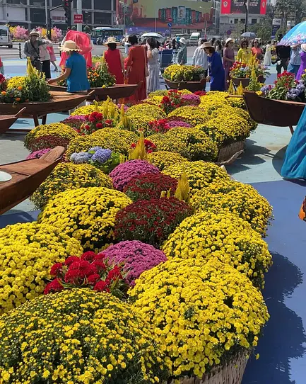 【2026年テト】ホーチミン・ベンタイン市場とコン・ルア池が改修完了｜新年に訪れたい市内中心の人気スポット