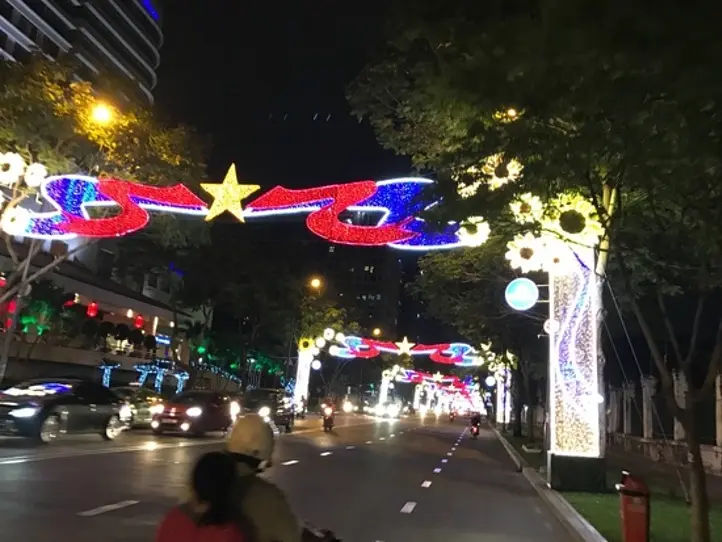 にぎやかでハッピー！旧正月前のホーチミン