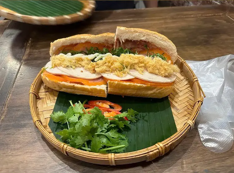 バインミー メェ イン