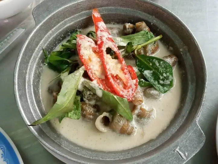 大賑わいの貝専門店～Oc Dao Nguyen Trai(オック ダオ グエンチャイ)～