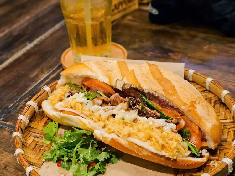 バインミー メェ イン