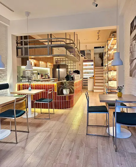 ポタリーペインティングカフェ