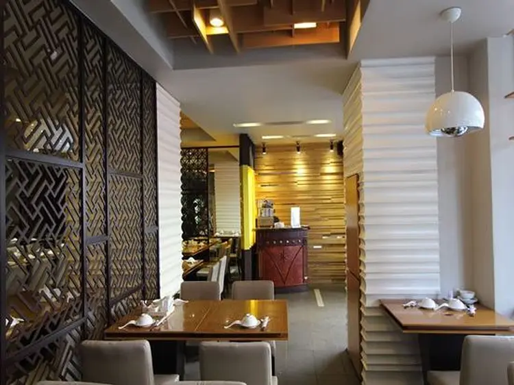 ホアン・イエン