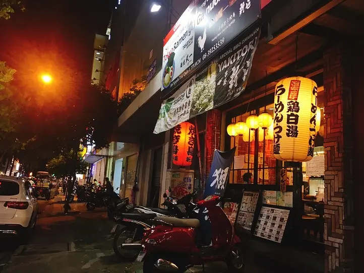 ホーチミンで日本のラーメンを「麵屋武一」