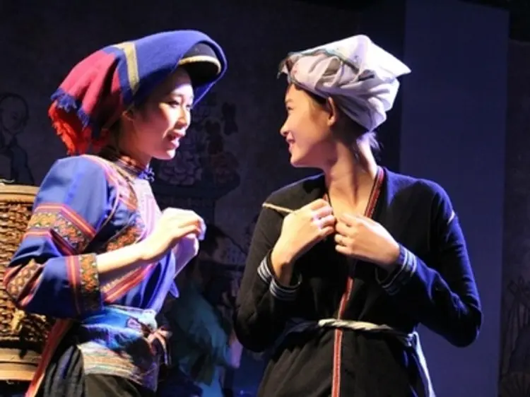 アオザイ・ショー