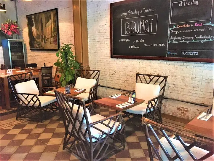 朝からフレンチトーストやワッフルが食べられるオープンカフェを2軒ご紹介