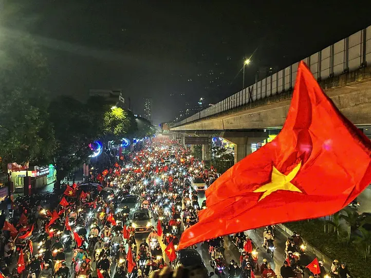 バイク文化を通してホーチミン市の生活リズムを探る