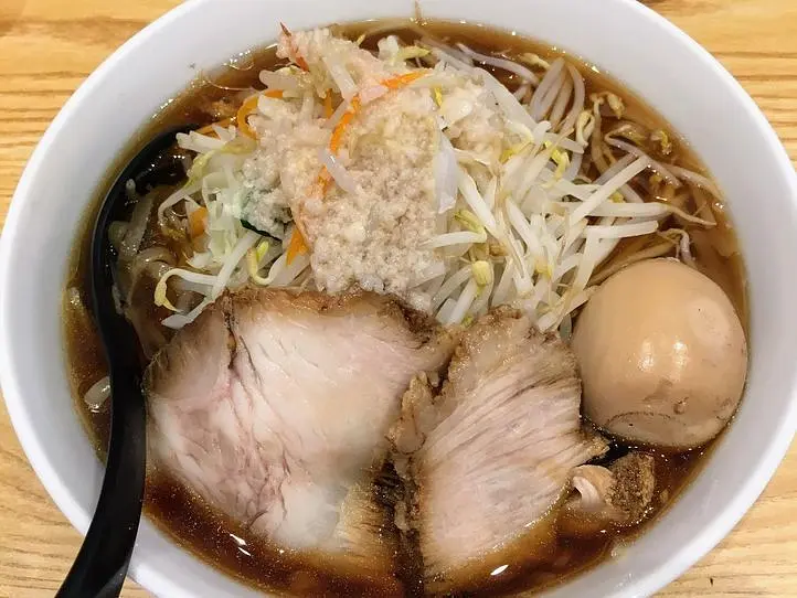次郎インスパイア系のあっさり醤油ラーメン?!～とみだや～