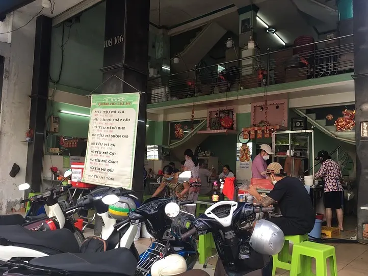 　五区の中華街で食べたい！おいしいローカルフード・フーティウ＆バインミー