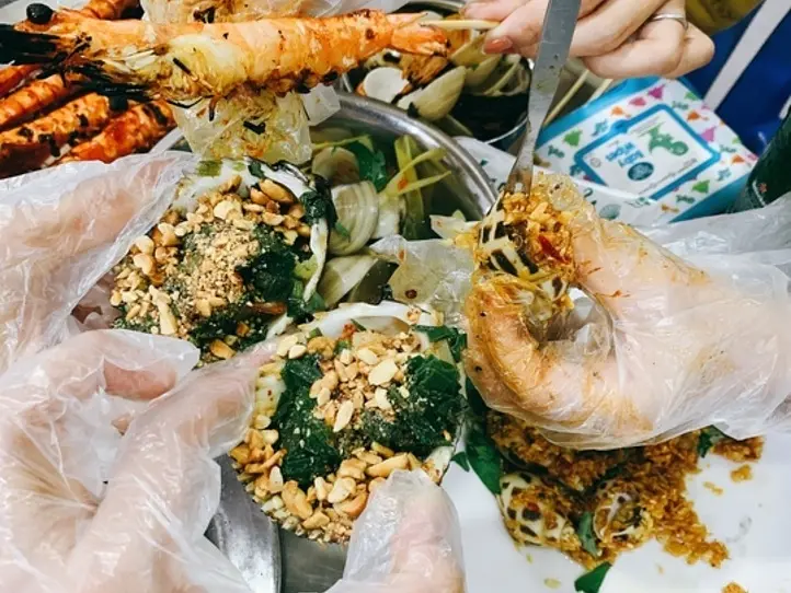 ホーチミンで海鮮を満喫しよう〜４区の貝ストリート〜