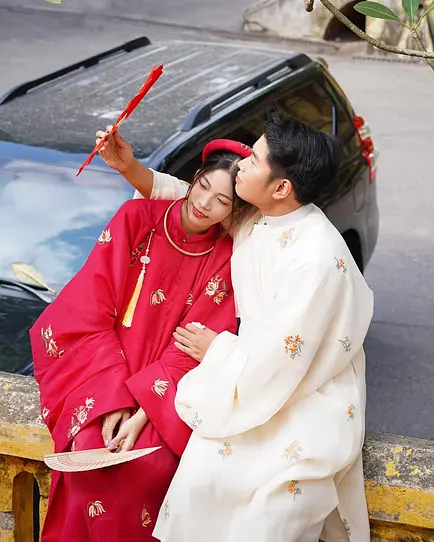 アオザイだけじゃない！ベトナム伝統衣装の奥深い世界へようこそ