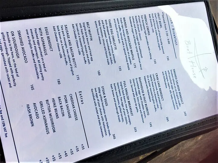 朝からフレンチトーストやワッフルが食べられるオープンカフェを2軒ご紹介