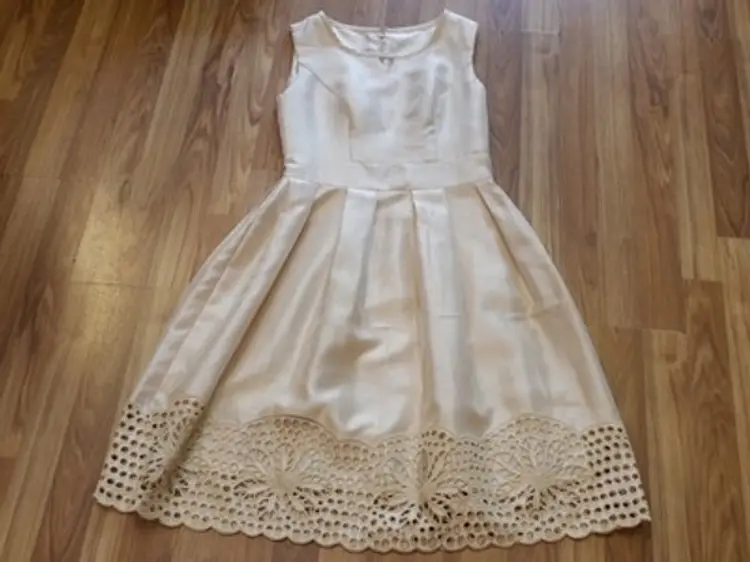 アオザイ・スーツなどのオーダーメイド専門店・うさぎ