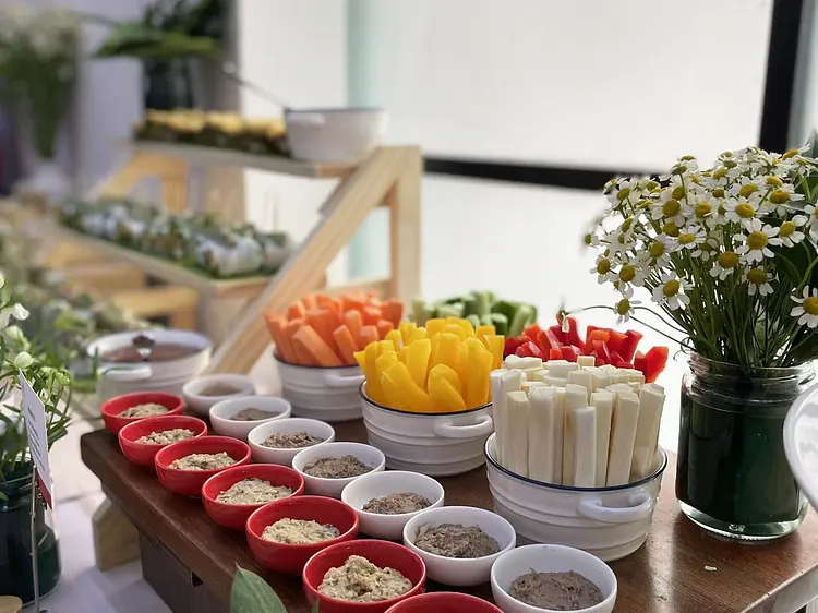 シスター・ホア・ベジタリアン