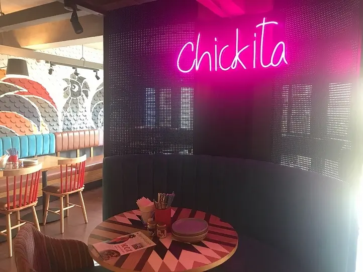 豊富なソースでチキン料理を楽しめる！〜Chickita  flame grilled chicken（チキータフレームグリルチキン）〜