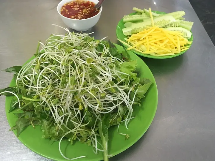 【クイニョン】ローカルフードが美味しいお店２軒