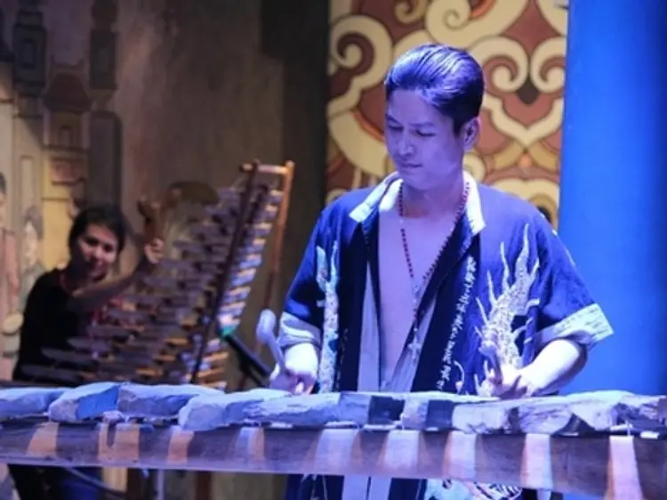 アオザイ・ショー