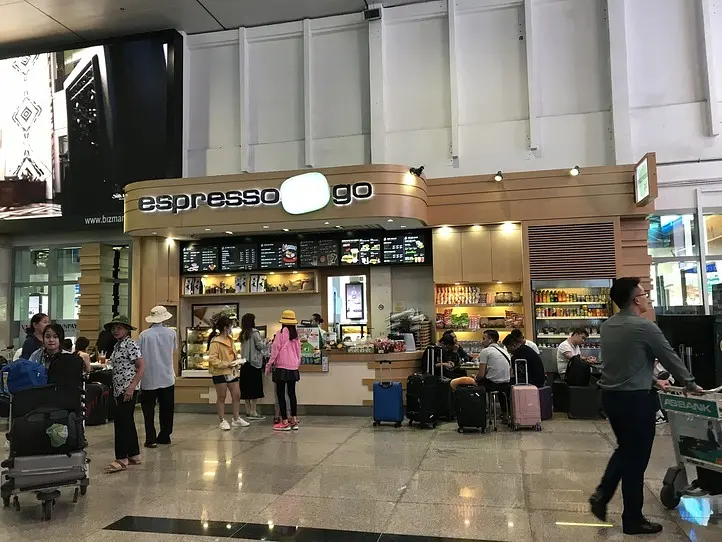 ベトナム国内移動する方必見！タンソンニャット空港の国内線ターミナルに潜入