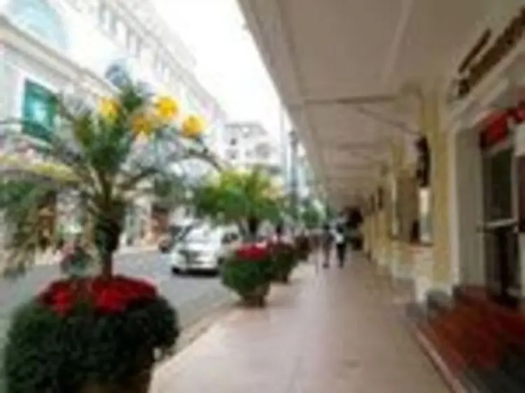 アールスクエア