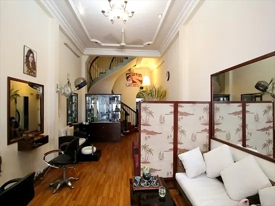 フローウィングサロン＆スパ