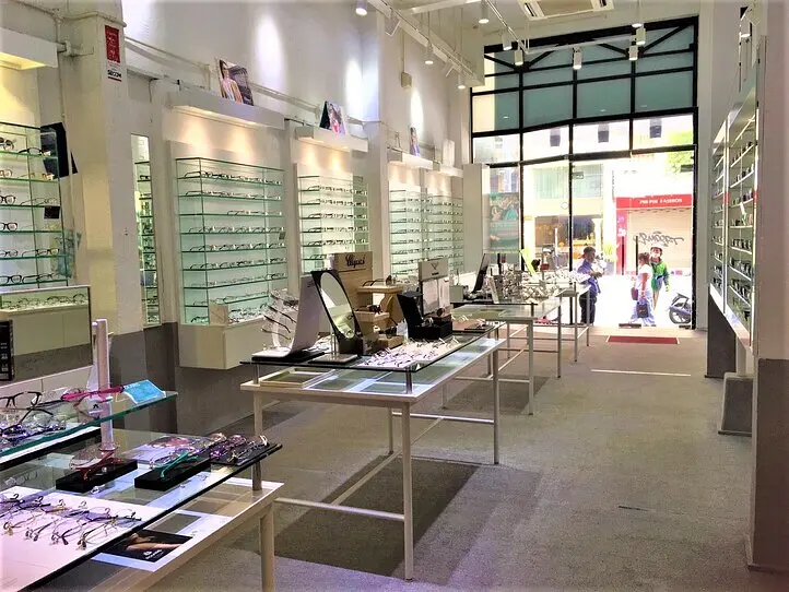 ホーチミンで日本製品（コンタクト、目薬、風邪薬……）が買える場所