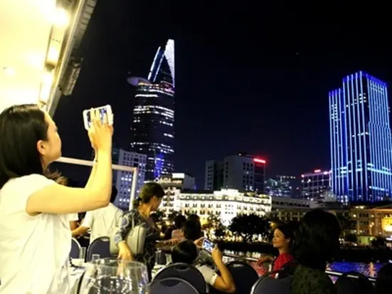 サイゴン号／サイゴン川ディナークルーズ