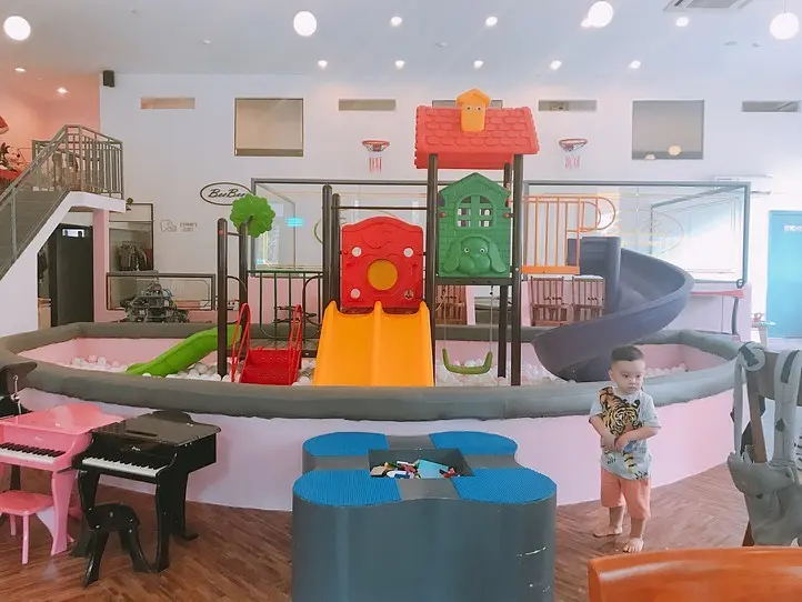 ホーチミン7区・親子で楽しめる邸宅を使ったキッズカフェ~Bee Bee premium kids cafe
