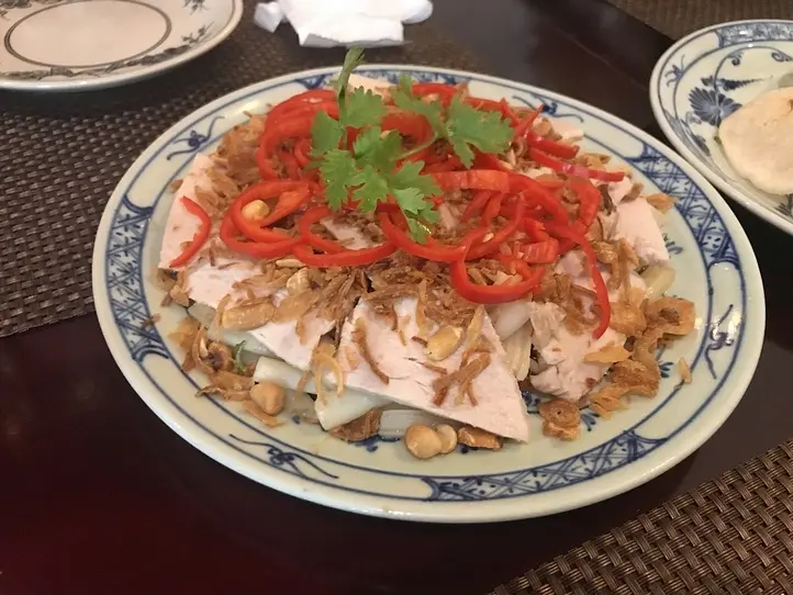 観光名所からすぐの好立地！ベトナム家庭料理を日本人好みの味で楽しもう～Huong Lai（フーンライ）〜