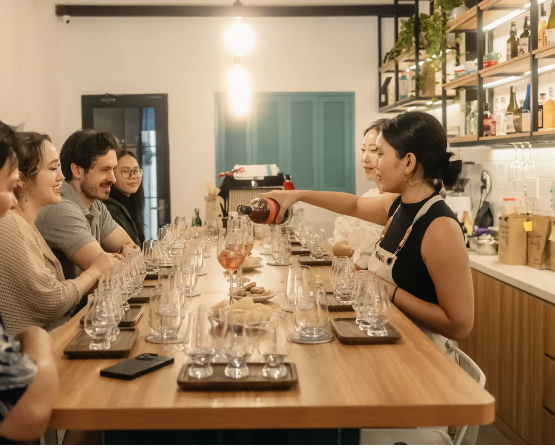 隠れ家で楽しむベトナム蒸留酒テイスティング