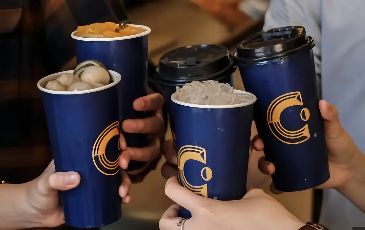 ホーチミンおしゃれカフェ完全ガイド ― 旅行者必見！ベトナムで体験したい9のおすすめスポット ―