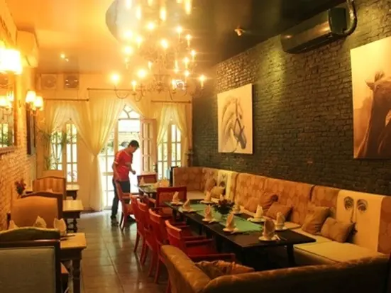 ラック・タイ・レストラン