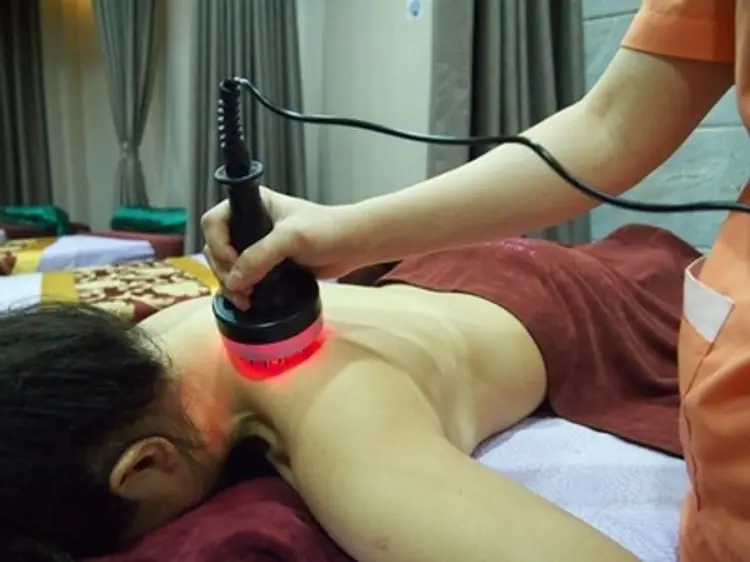 サワデカ・スパ