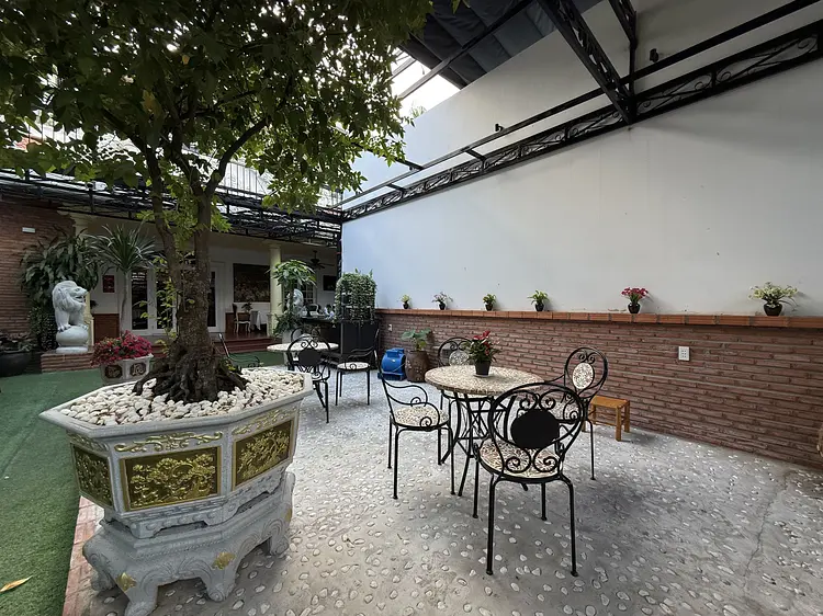 トロアグルマン