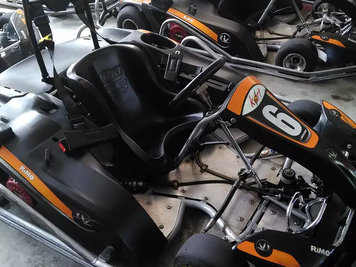 本格的なゴーカートが楽しめる「Kart1」
