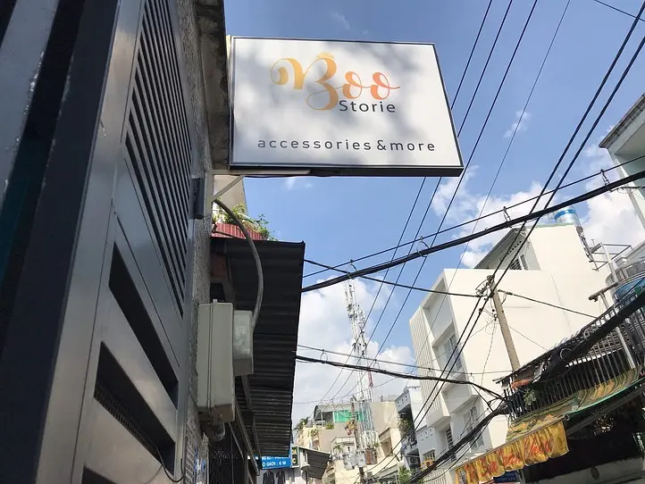 タンソンニャット空港近くの裏路地でゲット！コスパ抜群のアクセサリー専門店〜Boo Storie