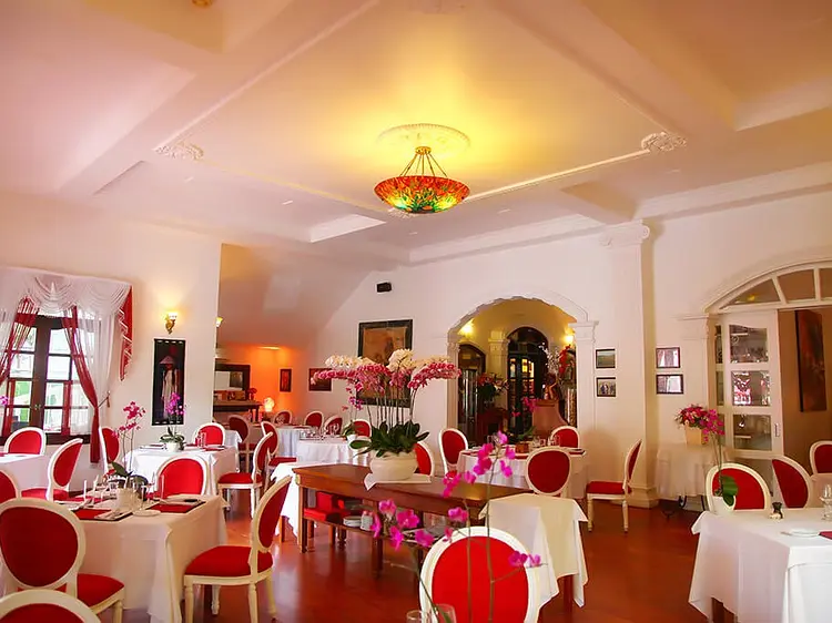 トロアグルマン