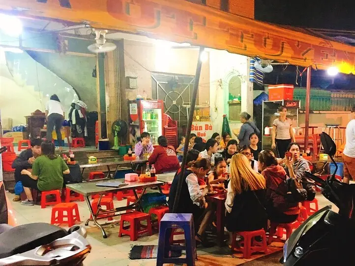 ローカル店でSúp Cua（スップ・クア）を食べよう！　～Súp Cua Út Tuyền～