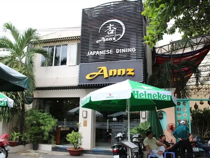 道行くぶらり旅。ちょっと高級なレストランが集うハイバーチュン通り74番地をご案内♪