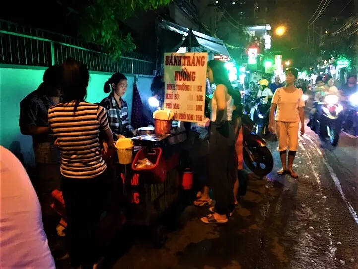 屋台グルメを楽しもう！～ライスペーパーの薄焼き「バンチャンヌン」～