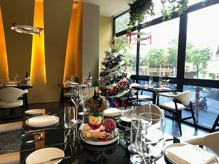 リュンヌ・レストラン＆バー