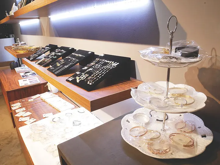 2区にNew Openのアクセサリーショップ