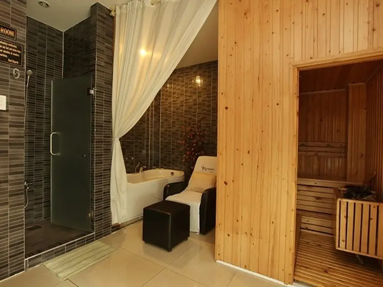 アルマーニ・スパ